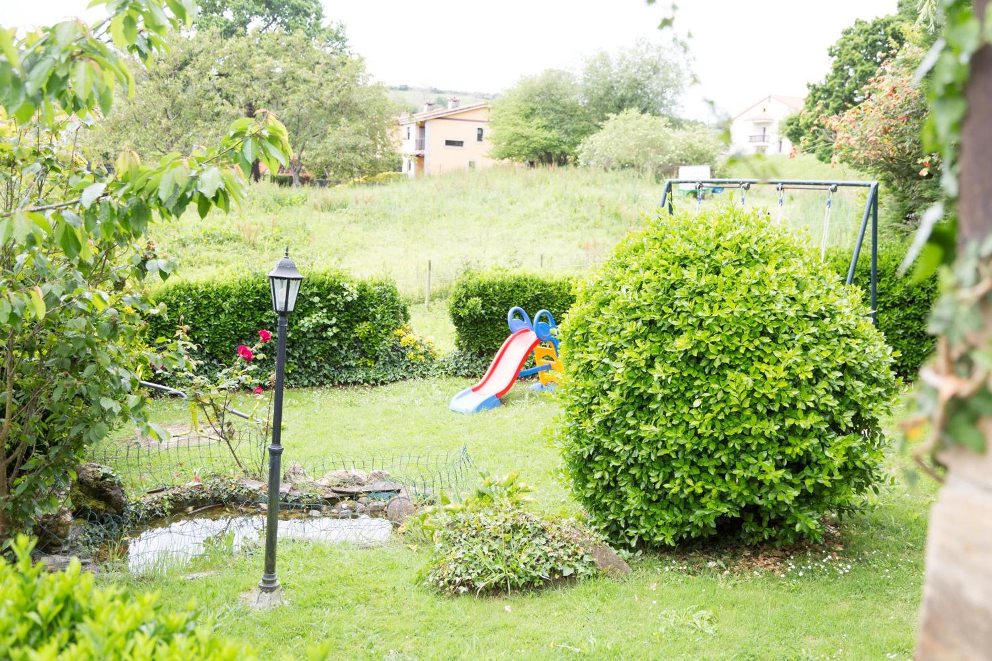 Viviendas Rurales Fuente Domingo Santillana del Mar Eksteriør billede