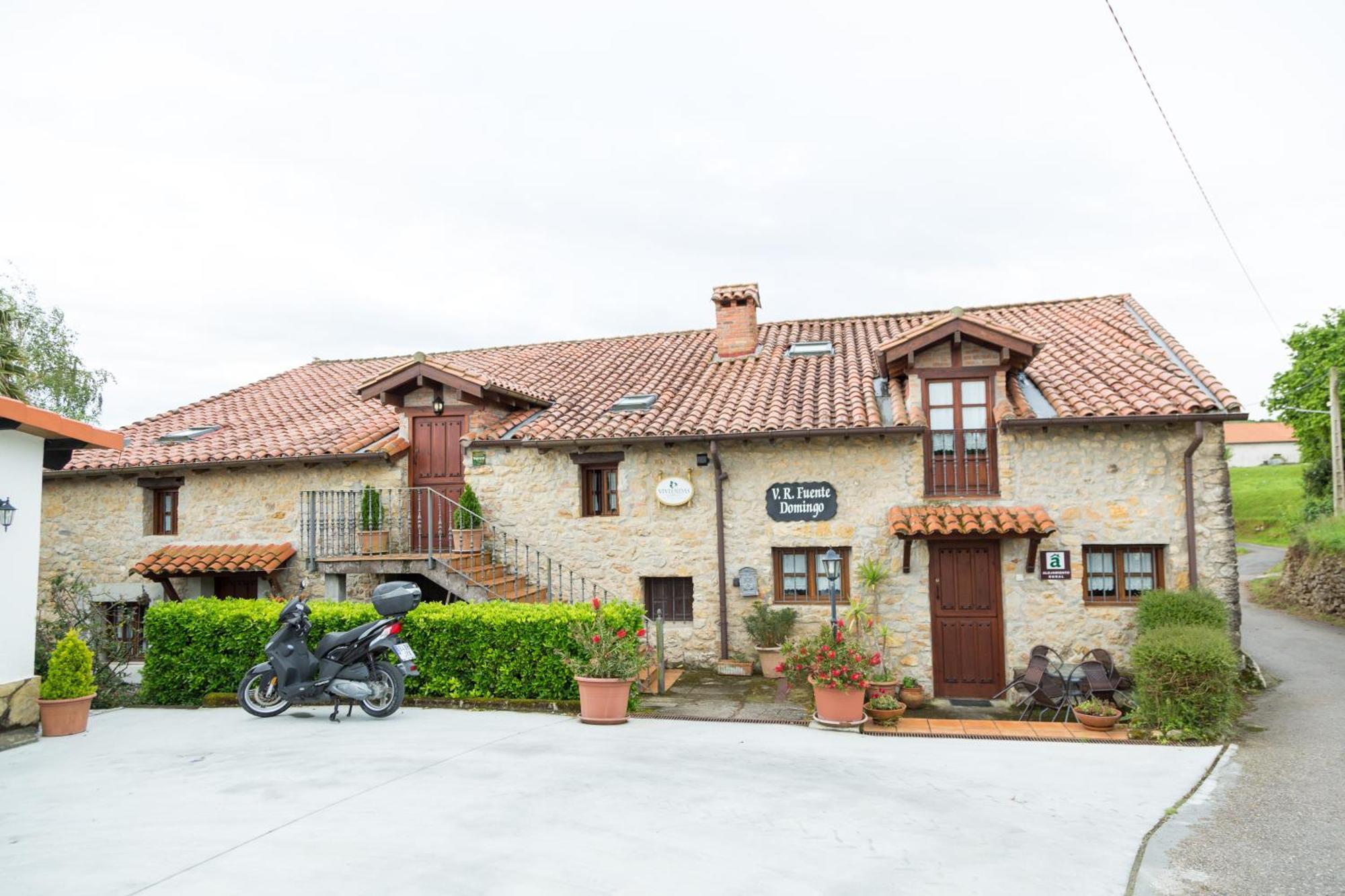 Viviendas Rurales Fuente Domingo Santillana del Mar Eksteriør billede